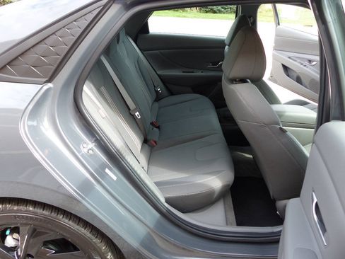 Used 2026 Hyundai Elantra Sport FWD image 39