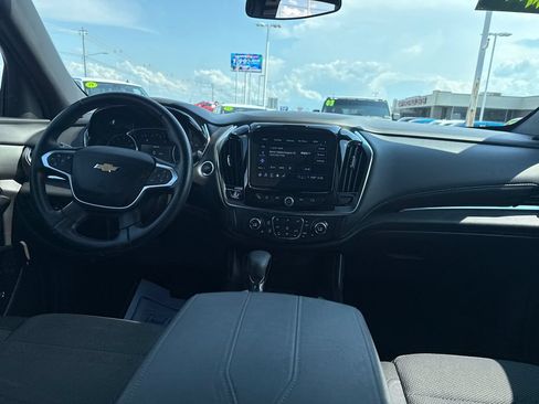Used 2023 Chevrolet Traverse LT FWD image 15