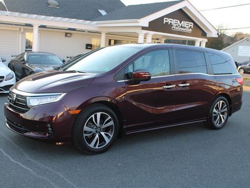 Used 2021 Honda Odyssey Touring image 4