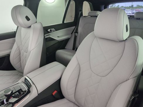 Used 2026 BMW X5 sDrive40i image 23