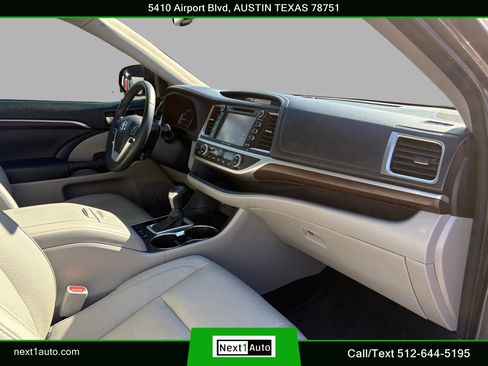 Used 2016 Toyota Highlander Limited Platinum image 30