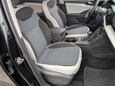 Used 2025 Volkswagen Taos S w/ Taos MDO Package image 20