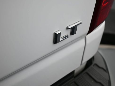 Used 2024 Chevrolet Silverado 2500 LT w/ Convenience Package image 43