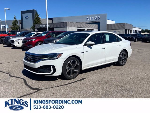 Used 2020 Volkswagen Passat 2.0T R-Line FWD image 1