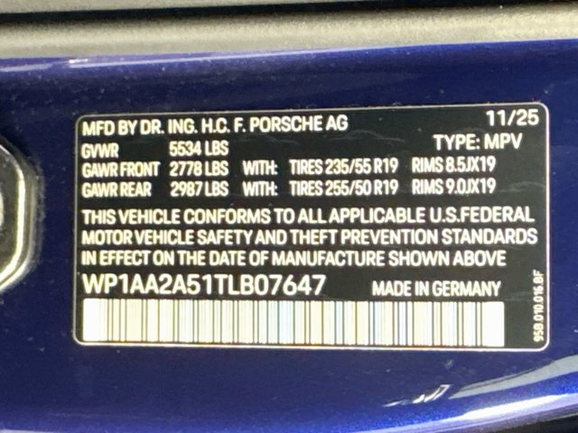 Certified 2026 Porsche Macan AWD/4WD image 27