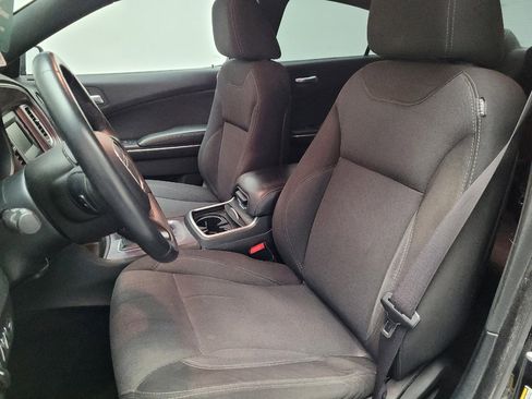 Used 2015 Dodge Charger SE w/ Popular Equipment Group image 17