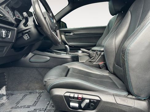 Used 2017 BMW M2 image 16
