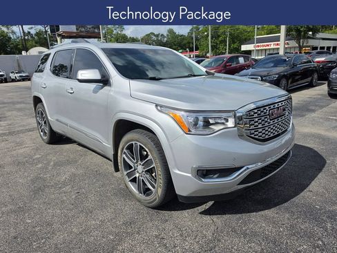 Used 2018 GMC Acadia Denali w/ Technology Package FWD image 6
