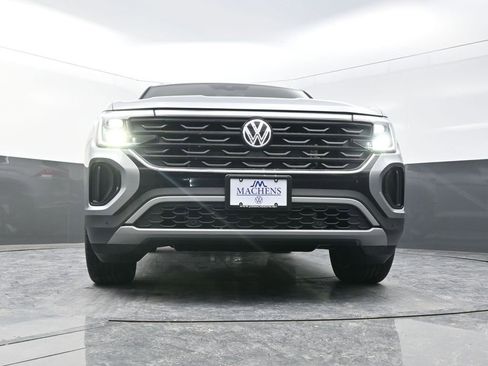 New 2026 Volkswagen Atlas Cross Sport SEL AWD/4WD image 22