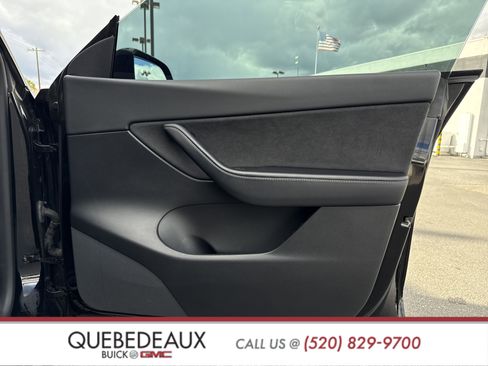 Used 2021 Tesla Model Y Long Range image 26