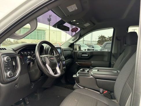 Used 2020 GMC Sierra 1500 SLE w/ SLE Value Package image 17