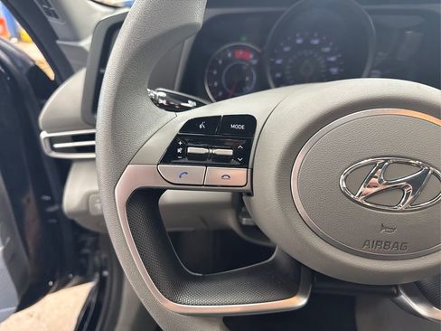 Used 2022 Hyundai Elantra SEL w/ Preferred Accessory Package image 33