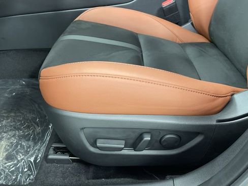 Certified 2025 MAZDA CX-30 Carbon AWD/4WD image 20