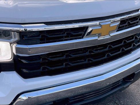 Used 2023 Chevrolet Silverado 1500 LT AWD/4WD image 30