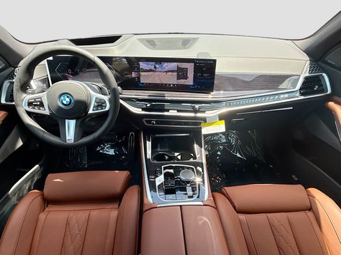 New 2026 BMW X5 xDrive50e w/ M Sport Package AWD/4WD image 17