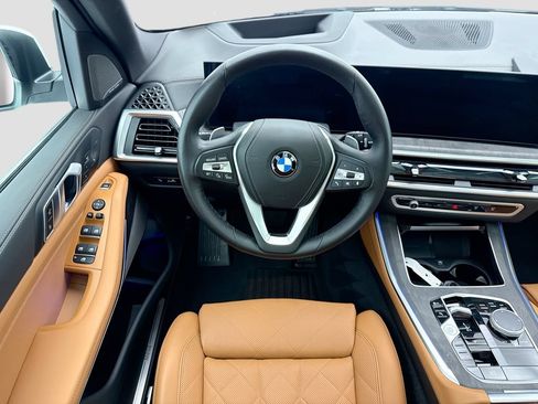 Certified 2026 BMW X5 sDrive40i w/ Climate Comfort Package RWD image 10