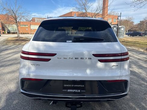 New 2026 Genesis GV70 2.5T Advanced image 8