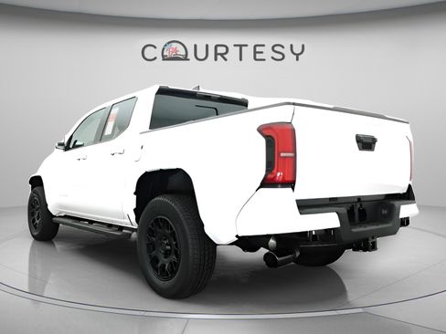 Certified 2024 Toyota Tacoma SR5 w/ SR5 Upgrade Package image 11