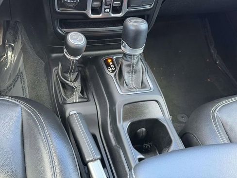 Used 2021 Jeep Wrangler Unlimited Sahara w/ Cold Weather Group image 11