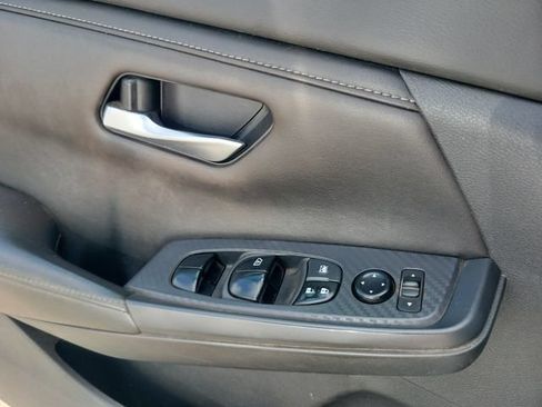 Used 2022 Nissan Sentra SV w/ All-Weather Package FWD image 19