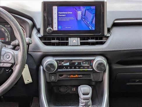Used 2023 Toyota RAV4 LE FWD image 10