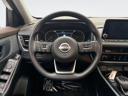Used 2023 Nissan Rogue S AWD/4WD image 12