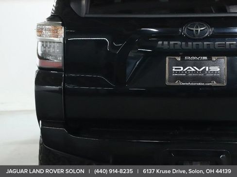 Used 2021 Toyota 4Runner SR5 Premium w/ Moonroof Package AWD/4WD image 44