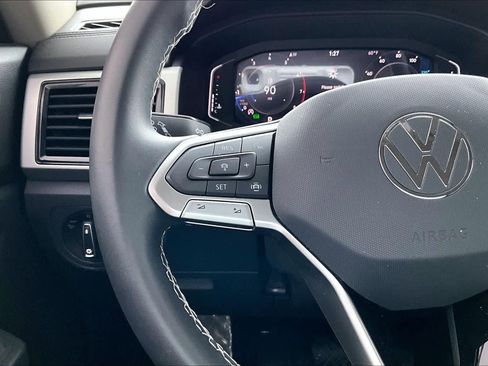 Used 2023 Volkswagen Atlas SE FWD image 19