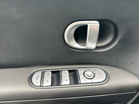 Used 2024 Hyundai Ioniq 5 SEL image 11
