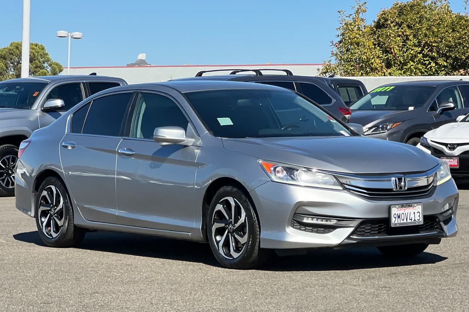 Used 2017 Honda Accord EX-L image 5