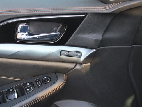 Used 2021 Nissan Maxima SR w/ Sport Mat Group image 12