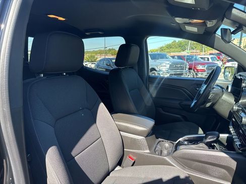 Certified 2024 Chevrolet Colorado LT w/ LT Convenience Package image 20