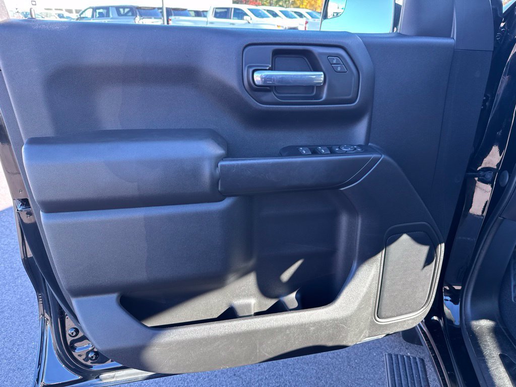 Used 2022 Chevrolet Silverado 1500 Custom AWD/4WD image 14