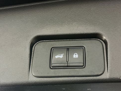 Used 2023 Nissan Rogue SL AWD/4WD image 31