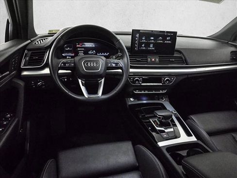 Used 2025 Audi Q5 2.0T Premium image 19