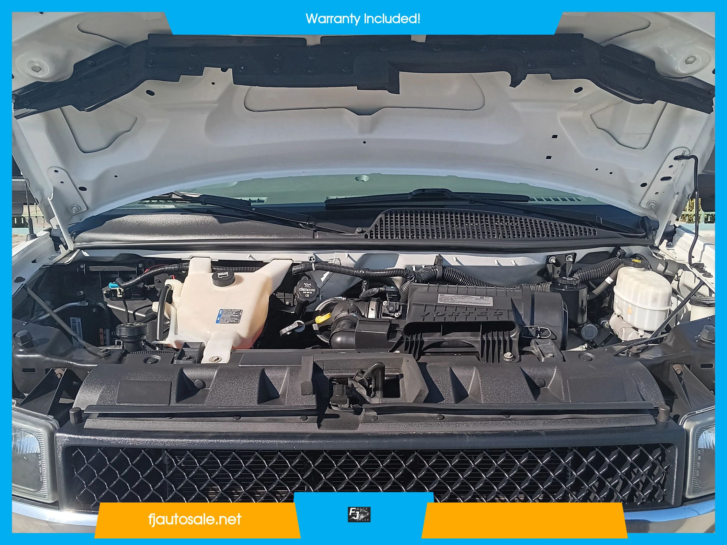 Used 2018 Chevrolet Express 3500 w/ Chrome Appearance Package RWD image 20