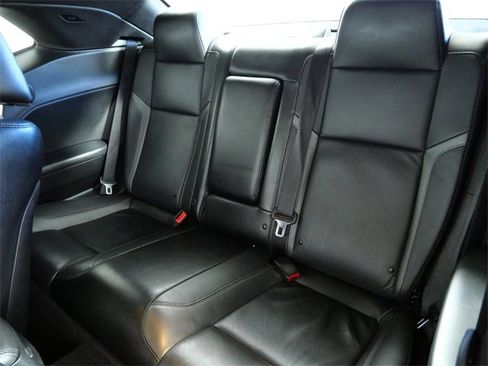 Used 2017 Dodge Challenger SXT Plus image 15