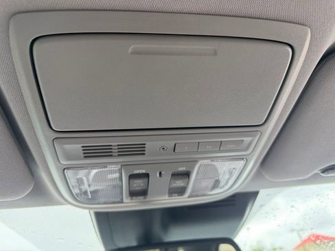 Used 2022 Honda CR-V Touring image 32