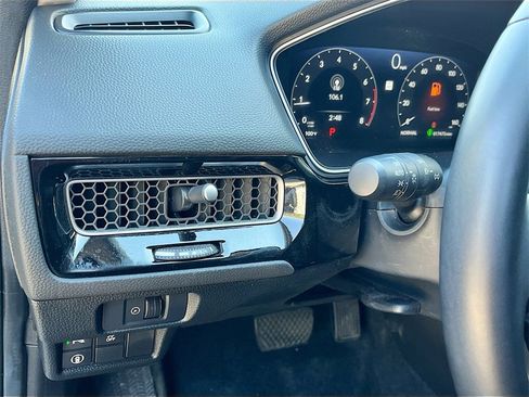 Used 2024 Honda Civic Touring image 10