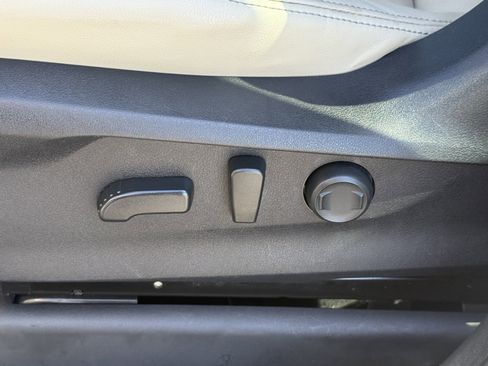 Used 2020 Subaru Ascent Limited w/ Technology Package image 15