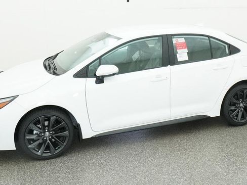 New 2026 Toyota Corolla SE image 5