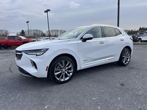 Used 2021 Buick Envision Avenir w/ Technology Package II image 2