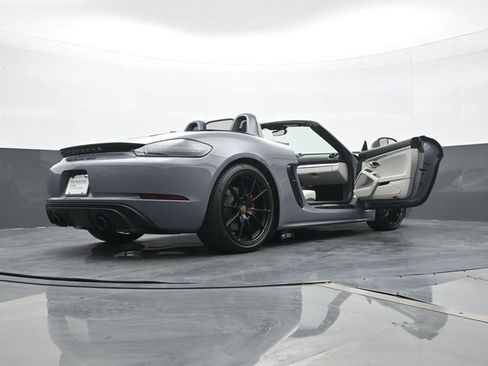 Used 2025 Porsche 718 Boxster GTS RWD image 22