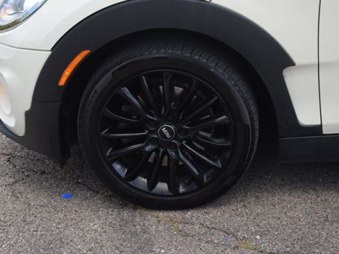 Used 2019 MINI Cooper Clubman S image 27