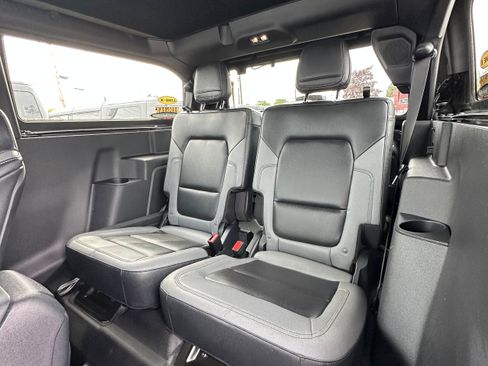 New 2024 Ford Bronco Black Diamond w/ Sasquatch Package AWD/4WD image 28