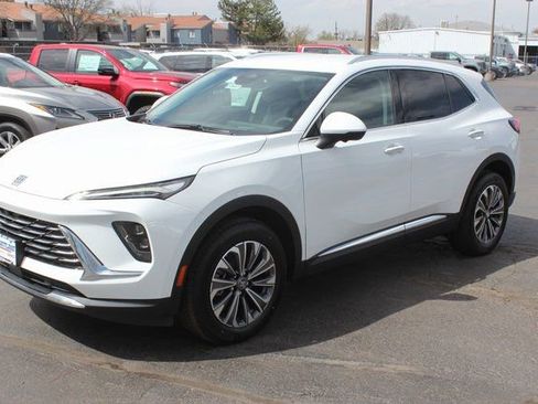 New 2025 Buick Envision Preferred image 9