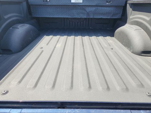 Used 2019 Ford F150 Lariat w/ Equipment Group 502A Luxury AWD/4WD image 32