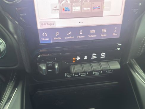 Used 2025 RAM 1500 Limited image 20