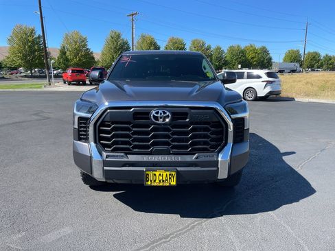 Used 2022 Toyota Tundra SR5 w/ TRD Off-Road Package AWD/4WD image 8
