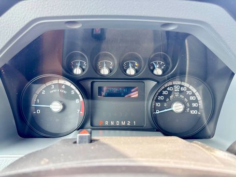 Used 2015 Ford F250 XL w/ Power Equipment Group AWD/4WD image 15